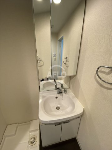 アーバンフラッツ上町の独立洗面台|アーバンフラッツ上町　洗面化粧台