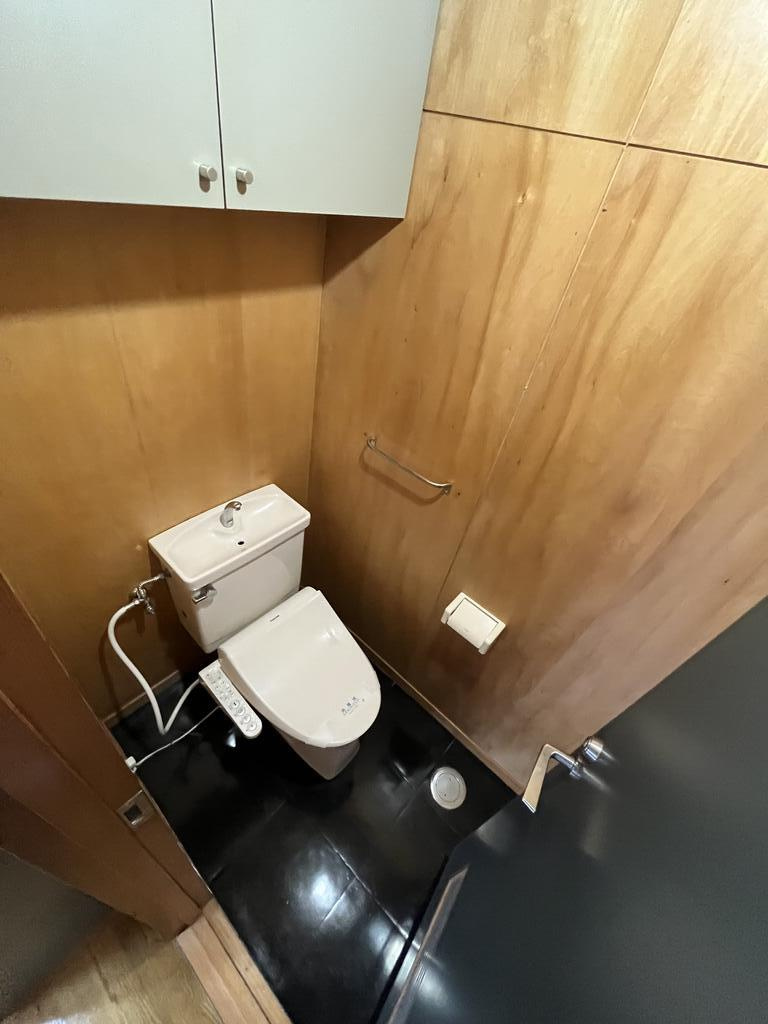ワルトハウスのトイレ|落ち着いたトイレです