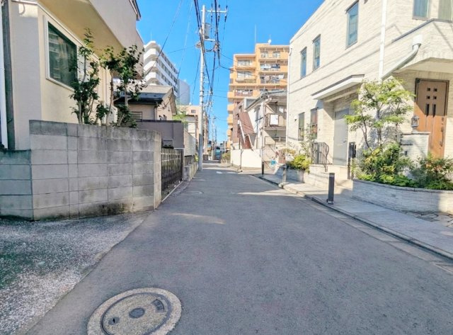 板橋区大山西町の前面道路含む現地写真|大山西町の落ち着いた住宅地です