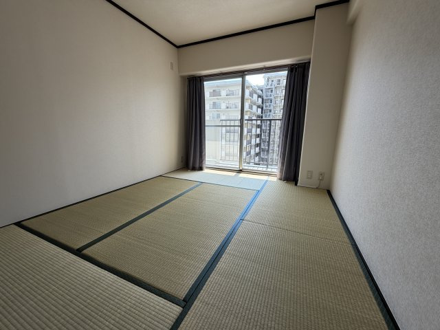 パレス南塚口弐号棟の和室