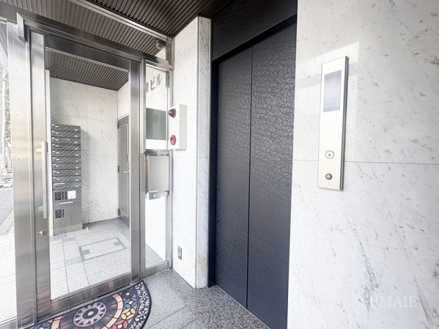 DX大和ビルのロビー|エレベータ☆