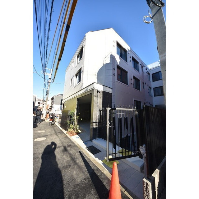 パセオ神宮前Ⅱの外観|外観は落ち着いています