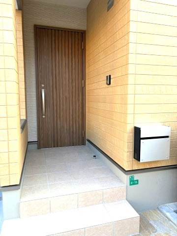 フジパレス喜連3丁目戸建てのエントランス