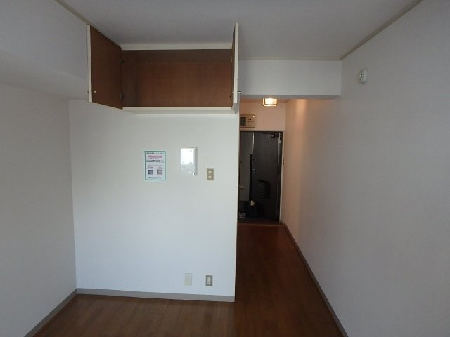 日神パレス方南町第二の収納|上部収納