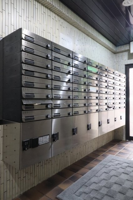 ライオンズマンシヨン三軒茶屋第６のその他共用部分|宅配BOX