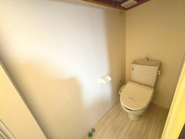Well-b薬師のトイレ|清潔感のあるトイレです