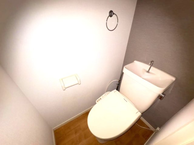 ドミールベルチェリーのトイレ|清潔感のあるトイレです