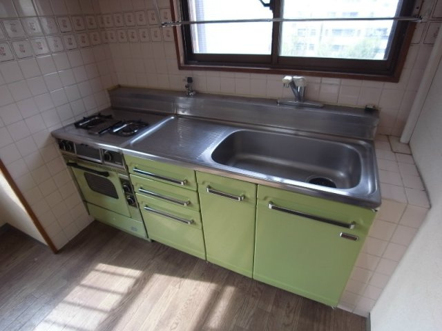 ライオンズマンション神戸元町のキッチン