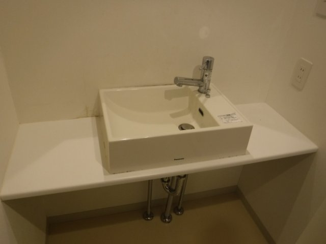 エバーブルームの洗面所|他のお部屋の参考写真となります。