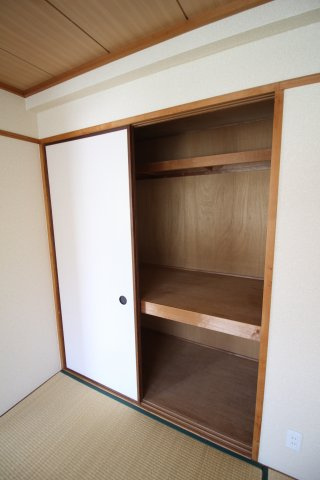 六甲司マンションの収納