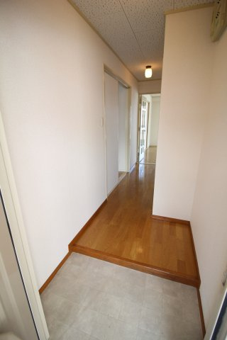 六甲司マンションの玄関