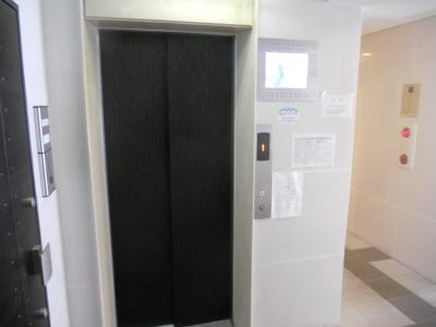 アスヴェル京都西京極のその他|エレベーター