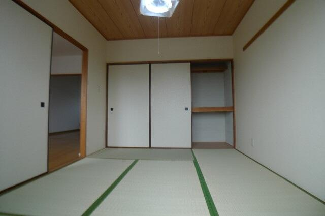 あざみのスクエアⅡの和室