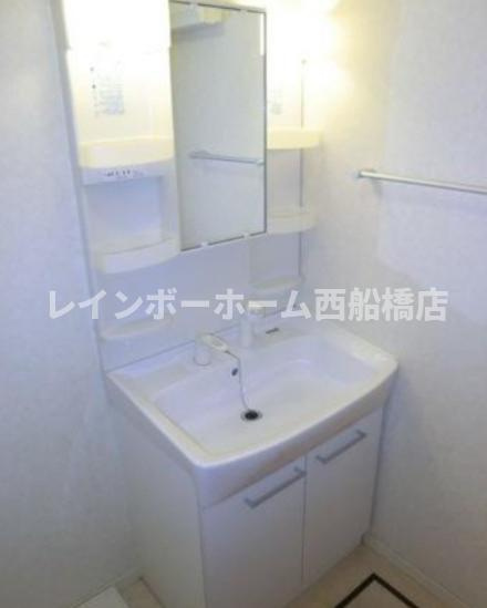 ファームブルックの独立洗面台