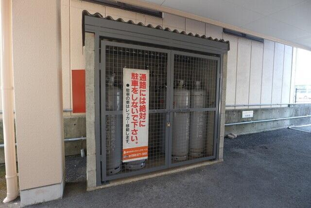 あざみのスクエアのエントランス