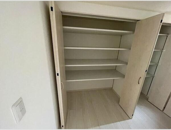 シャンテ二軒茶屋の収納