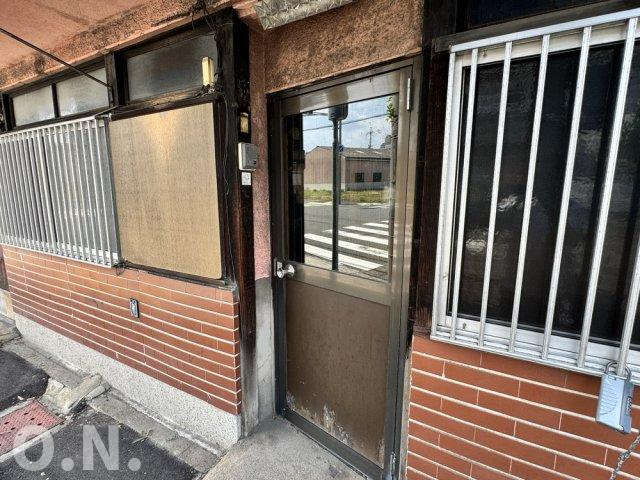 末広町2丁目戸建のエントランス