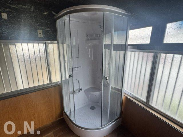 末広町2丁目戸建のシャワールーム
