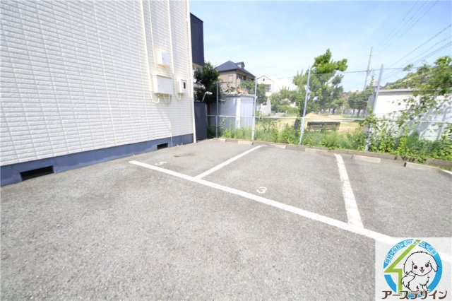 セシール鴨池の駐車場
