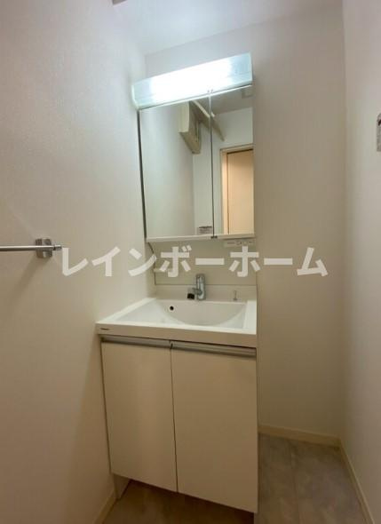 パームコテージⅢ番館の独立洗面台