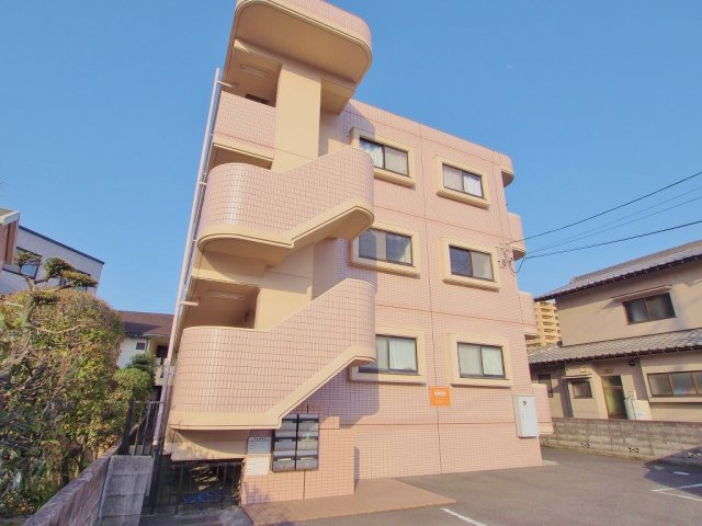 グランドゥール土井の外観