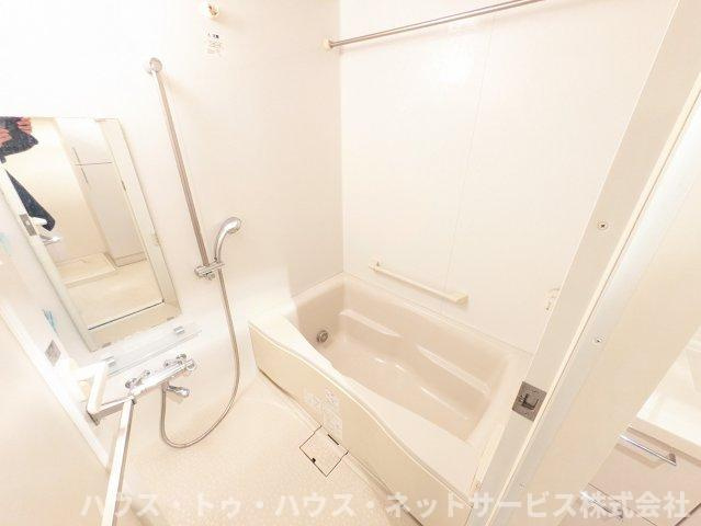 第16シントウキョウビルの浴室