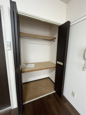 大阪市西区北堀江１丁目の賃貸マンションの収納