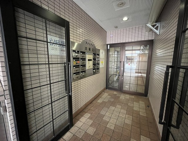 大阪市西区北堀江１丁目の賃貸マンションのロビー