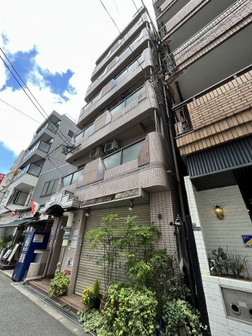大阪市西区北堀江１丁目の賃貸マンションの外観