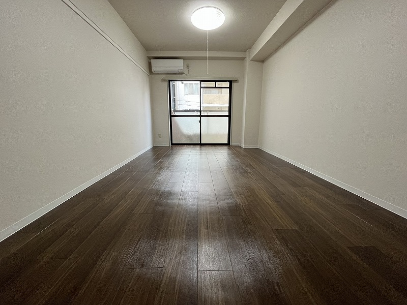 大阪市西区北堀江１丁目の賃貸マンションの居間・リビング|※別号室参考写真