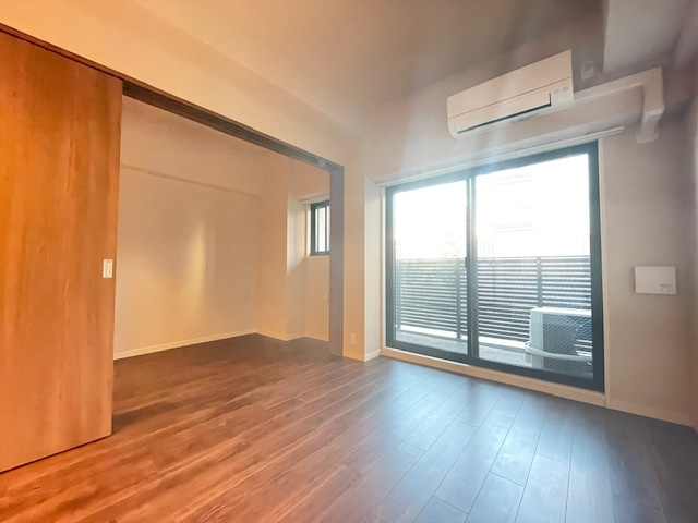 大阪市西区川口２丁目の賃貸マンションの居間・リビング