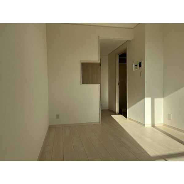 シャンテ二軒茶屋の居間・リビング