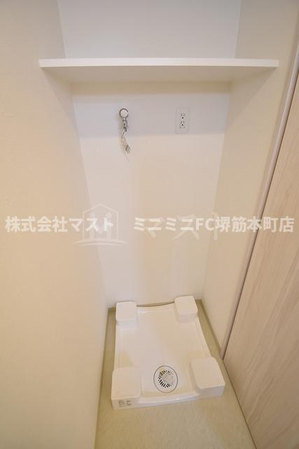 大阪市中央区安土町１丁目の賃貸マンションの内装|※奇数階は床・建具とブラウン系です。
