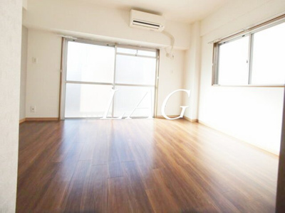 【居間・リビング】 | ＪＯＹＦＵＬ殿山 | 洋室のお部屋です。