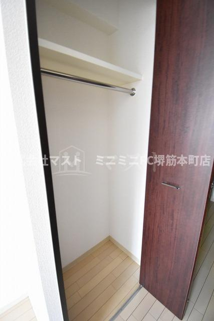 大阪市中央区松屋町住吉の賃貸マンションの収納
