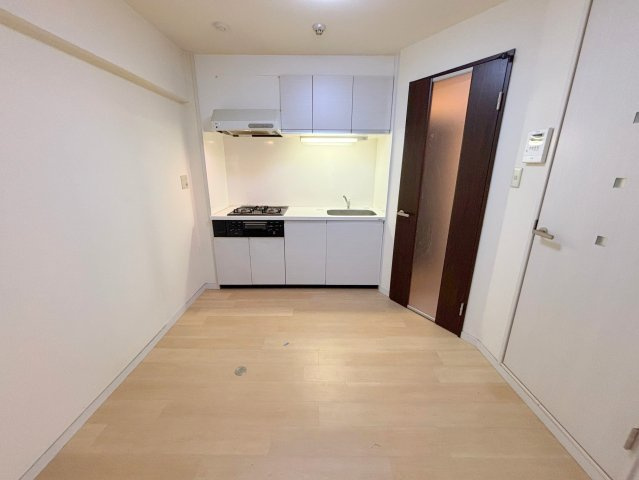 新大阪和光の居間・リビング