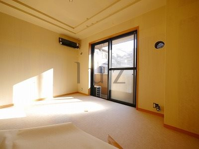 横浜市港南区最戸１丁目の賃貸マンションの居間・リビング