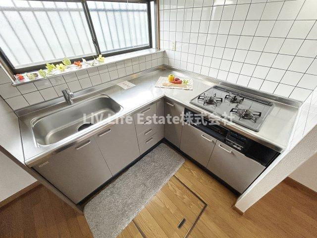 東村山市久米川町４丁目の一戸建てのキッチン