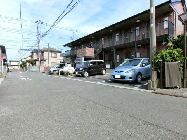 学遊館の駐車場|駐車場