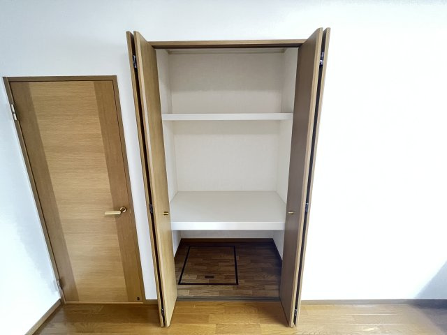 神戸市東灘区本山北町６丁目のアパートの収納