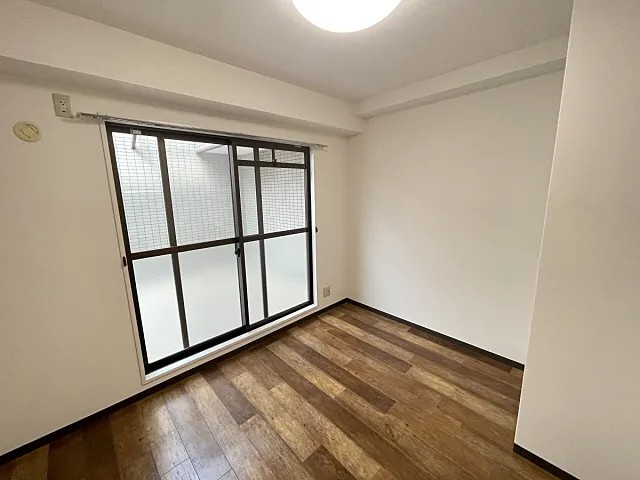 神戸市東灘区西岡本３丁目の賃貸マンションの居間・リビング