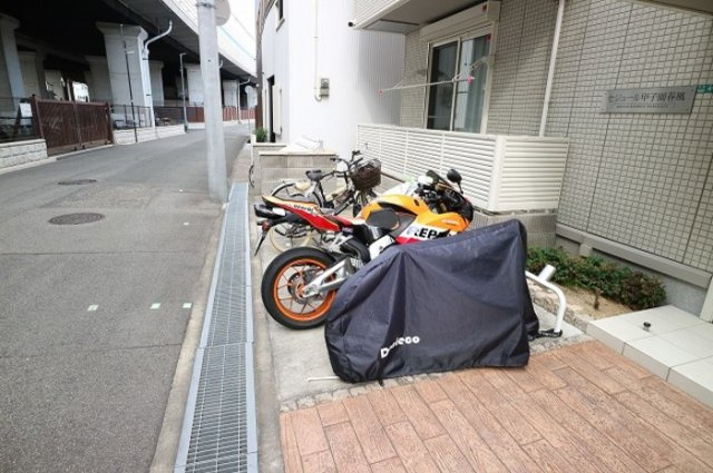 西宮市今津野田町のアパートのその他共用部分