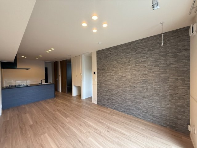 西宮市甲東園２丁目の賃貸マンションの居間・リビング