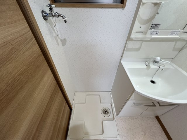 神戸市中央区日暮通１丁目の賃貸マンションの洗面所