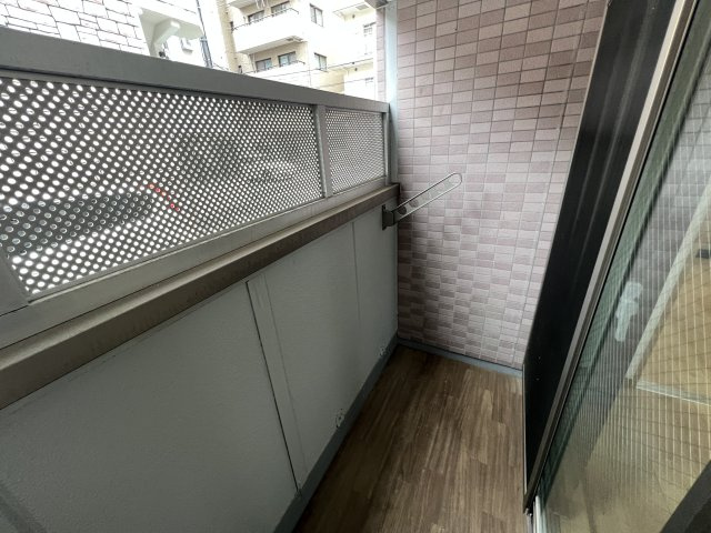 神戸市中央区日暮通１丁目の賃貸マンションのバルコニー