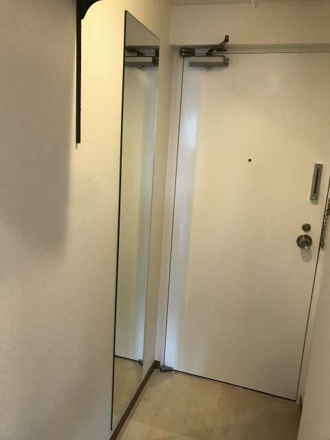 ソフトタウン赤坂の玄関