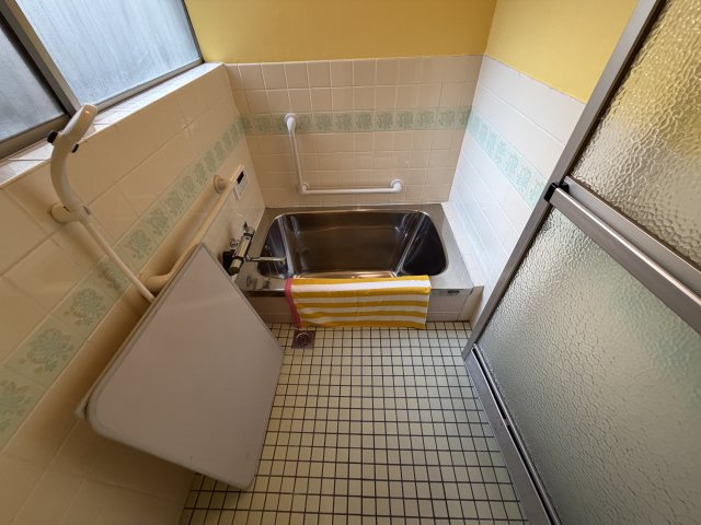 尼崎市北竹谷町３丁目のテラスの浴室