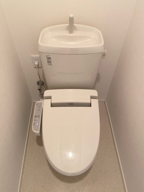 ルミエール田園調布のトイレ|同物件　同タイプ　別号室