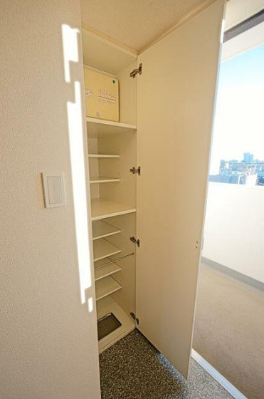 板橋区高島平１丁目の賃貸マンションの収納