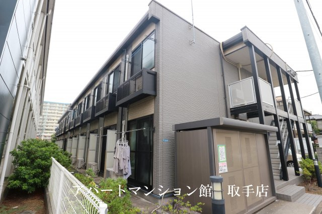 レオパレスシェソワⅢの外観|画像1